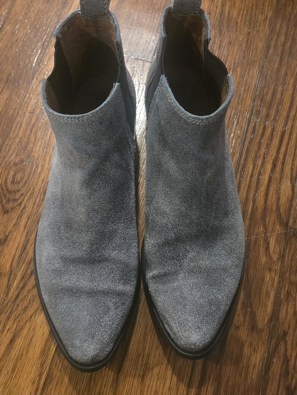 Chocolat Blu Gray Suede Chelsea Ankle Boots NWTG Made in Portugal